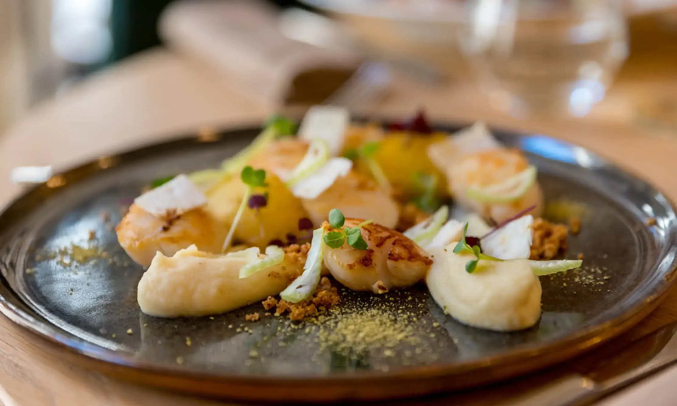 Les Archives, chapelle néogothique monument historique Poitiers